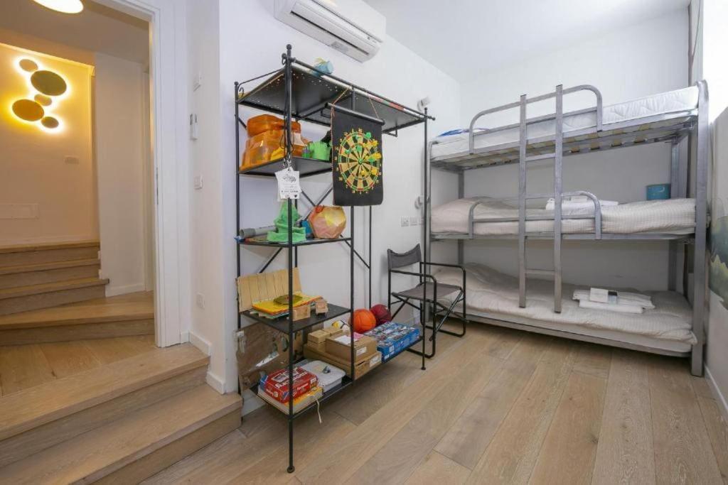 Poolside Apartment Cristina Белано Екстериор снимка